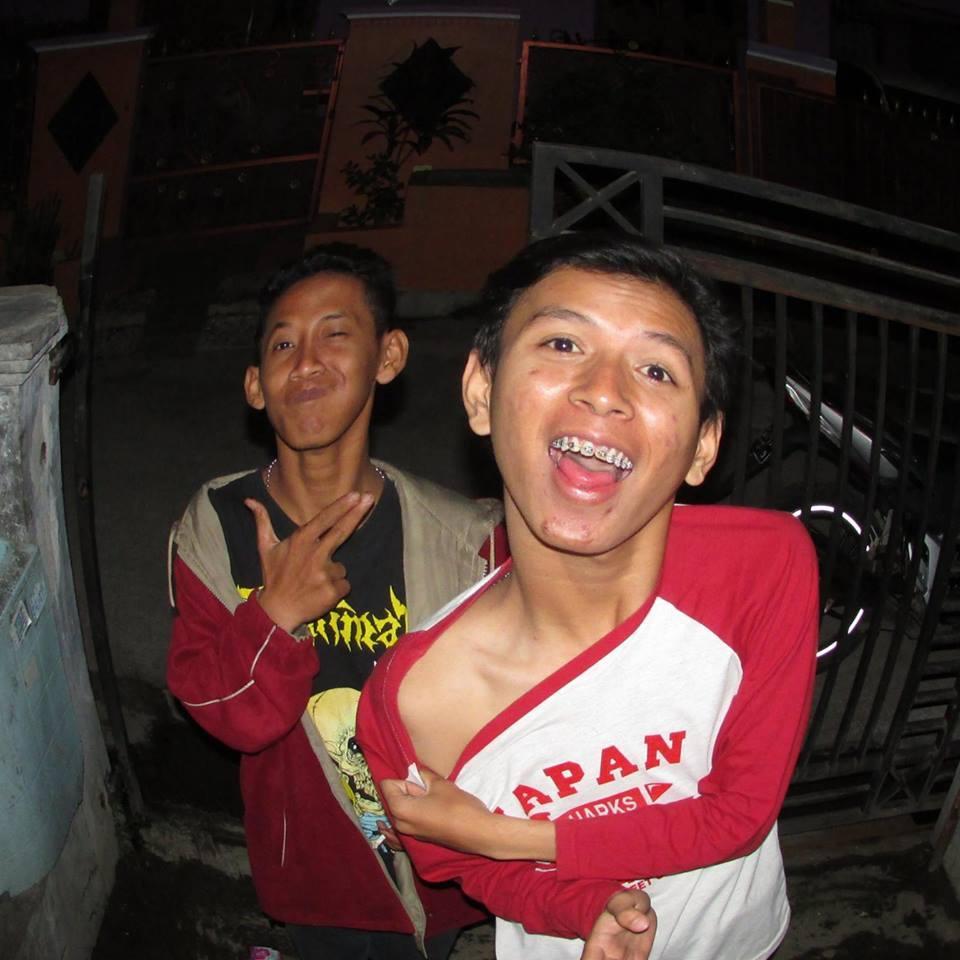 IndraPrakassaaa's profile picture. L.L.T Official • Wanna Join? CP : 0898393878 #RESPECT