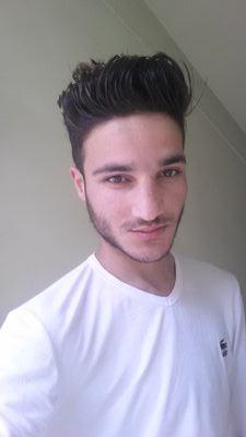instagram : zhiar_k