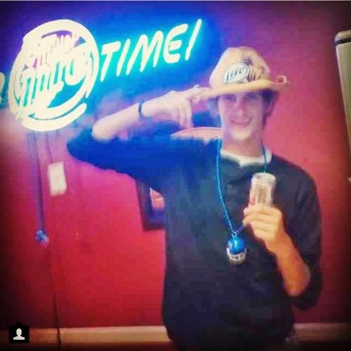 LiFe Is OnE bIg PaRtY aNd Im ThRoWiNg It