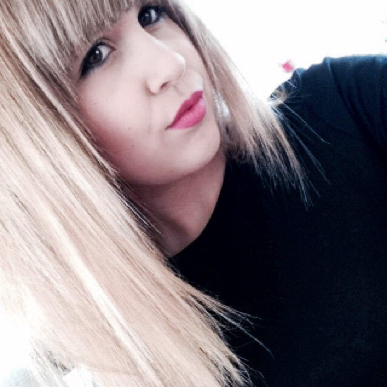 springxvictoria's profile picture. 15