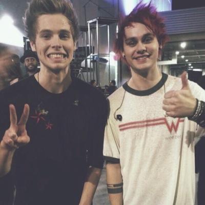 I just gave you a free follow in return pls can u follow @yangilinsky I love u :)