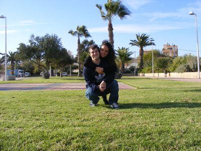 La sonrisa es mia, pero el motivo eres tu.       ~17052012~