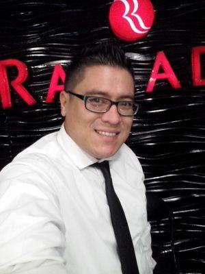 JOVEN JUICIO, ALEGRE, SOÑADOR CON METAS A SEGUIR Y DANDOLE GRACIAS A DIOS POR DARME ESE TITULO DE TECNOLOGO EN ADMINIsTRACION HOTELERA