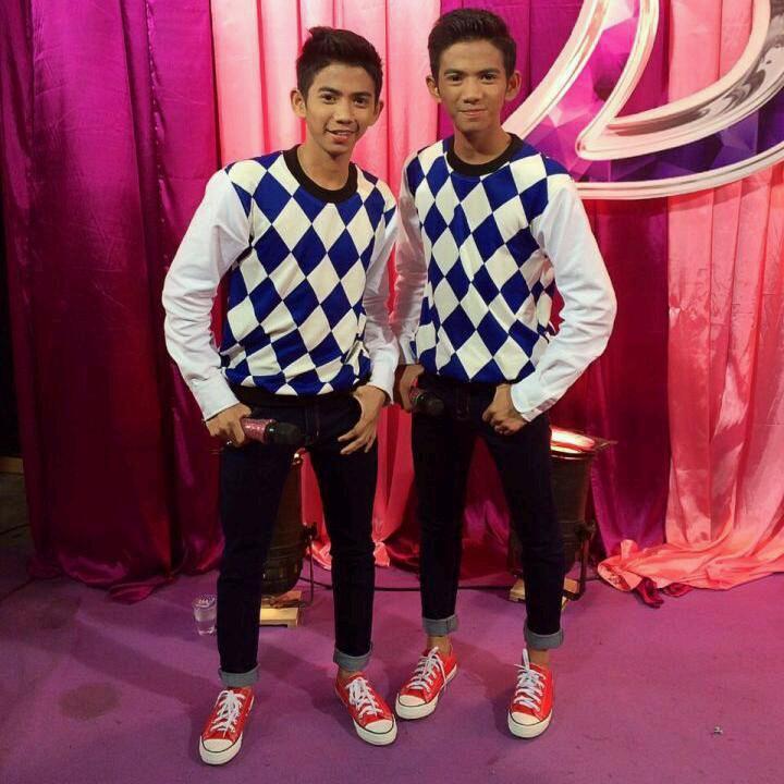 Kidholics from Makassar!Dukung Rizki Ridho dgn cara ketik DA (spasi) RizkiRidho kirim ke 98888 utk pengguna telkomsel &97288 utk pengguna xl dan indosat