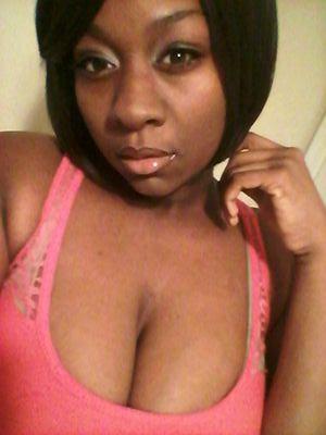 My brain is a container for my mind. Im a Dancer and Fashion Stylist. ☆★ Trae'von Sincere has my heart ♡♥