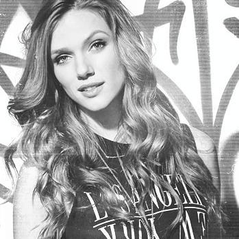 Tracy Spiridakos Online is a fansite dedicated to bringing you the latest news and photos on the talented Canadian actress @trspiridakos!