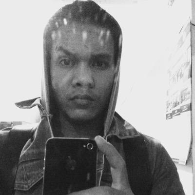 Love arts | coffeeholic | latte art addict | latte art artist wanna be.. :D