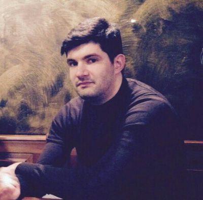 Software engineer @thoughtworks
#Coding lover and #tech fanatic
Passionate about #TVseries and #manga. #Youtube addicted.
Geek with Swag.