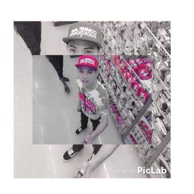 nuknickky321's profile picture. 