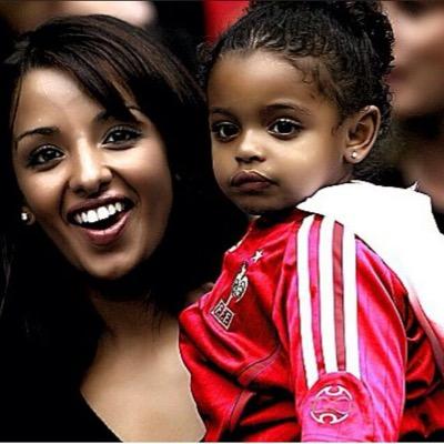 nahllh's profile picture. 