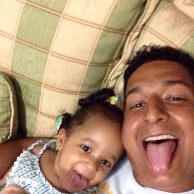 Edlara14's profile picture. Medio loko,facil de tratar,me encanta relajar,creo en Dios,pero ando sin la religion,loko con beer. Papi de Sarah Sofia