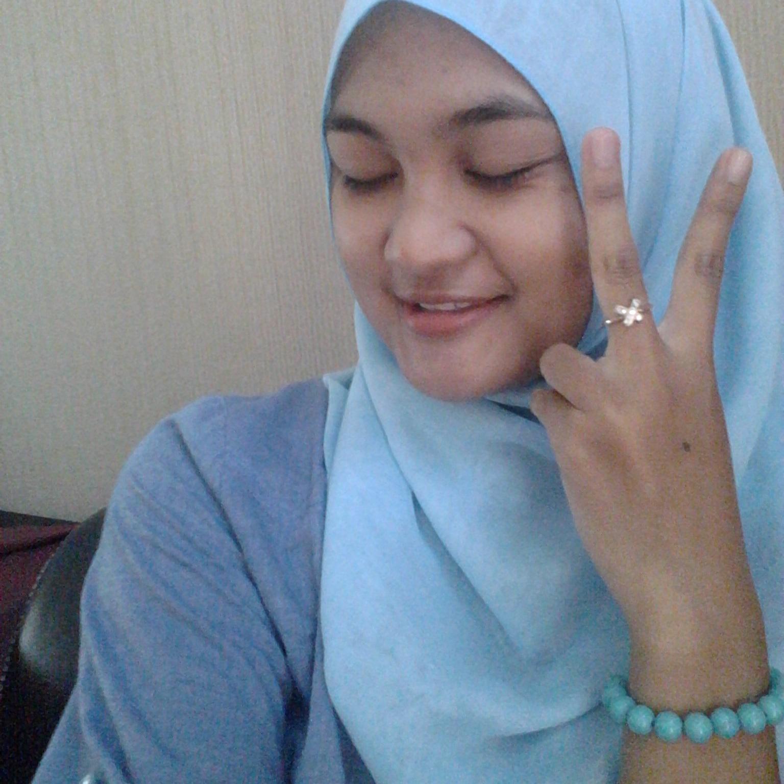 devit_apem's profile picture. sincere is the key to achieve everything # aku sayang ibuk sama bapak ^^ # and save our earth :D, OK! #