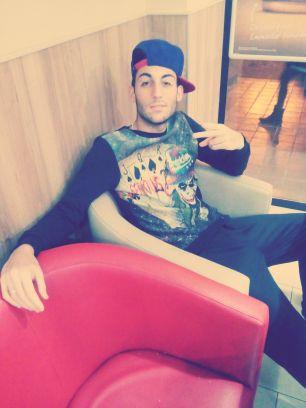 Lucha por lo que quieres, muere por lo que amas! ♥