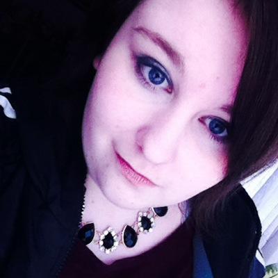 TerrorAlice's profile picture. I'm trying to be a scene model, my brother is Chase Skylar Novelli, he's my insperation. Love you bro. 3