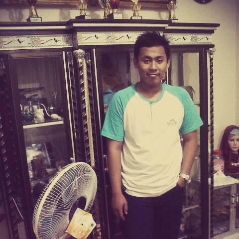 suryasfc's profile picture. lebih baik menjadi orang bodoh asal bermanfaat dri pada menjadi orang pintar tetapi tidak bermanfaat..