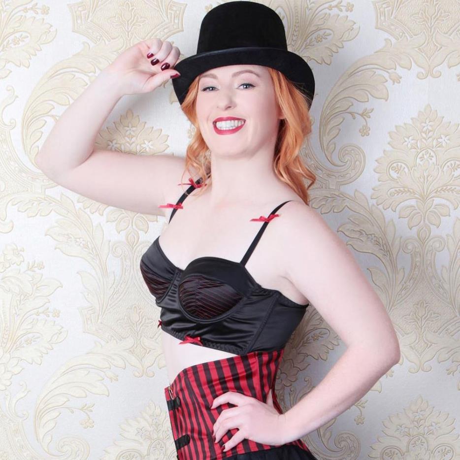 JoannaSligo's profile picture. Irish Traditional Musician- Whistle/ Bodhrán/ Fiddle/Voice.
A True #Bohemian.Author/Actress.Horse Riding Instructor.
Loves the Eco Lifestyle in Sligo, Ireland