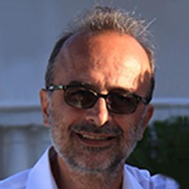 I am an accomplished design director who brings a wealth of expertise and creativity to global business challenges.