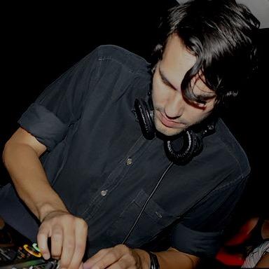 AlbertoGaranton's profile picture. House / Techno Producer & DJ.
http://t.co/tiXyL5lnFl