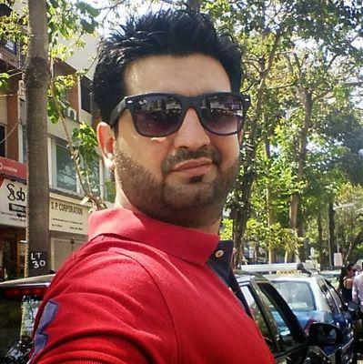 Blackberry Addict | Gadget Freak |Foodie| Traveler | Loves long drives  | Movie Buff |