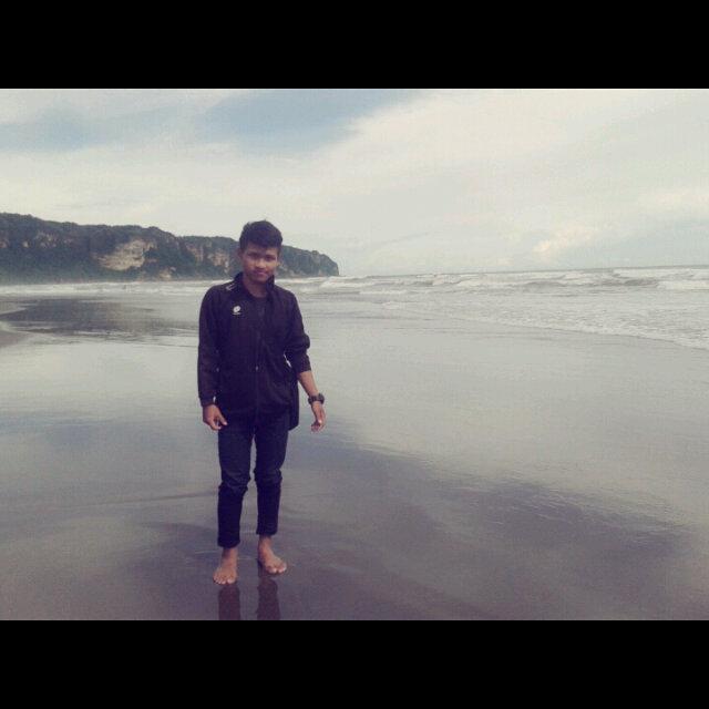 RahmadArbi_'s profile picture. focus