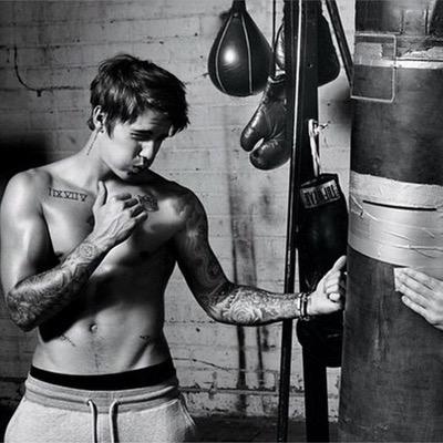 Justin bieber is my everything , i met him 24/02/13