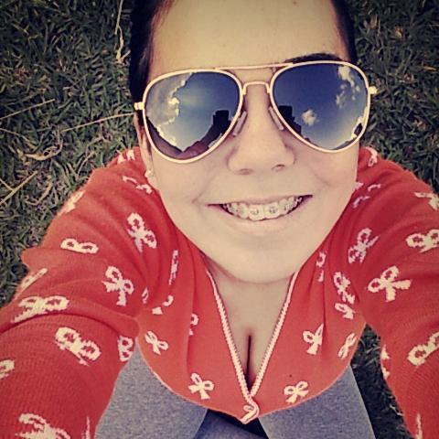 Riopretana, mineira, 21, taurina e apaixonada pelo meu namorado!