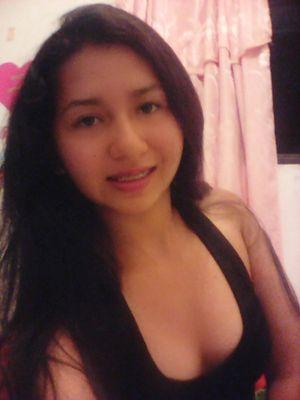 karoljulieth1's profile picture. 