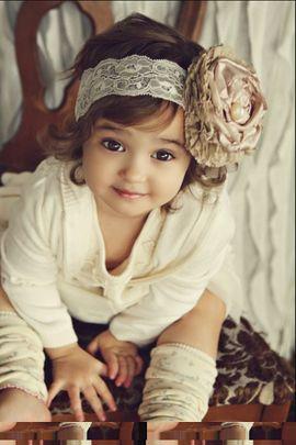 @such_afake is my mommy. @little_heaven_ is my big sister. @RossShorR5Rp is my Daddy