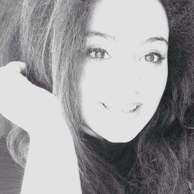 IencoPaola's profile picture. i am 14 years old 
amo la nusica 
Facebook→paolalovepala
3D 4 ever♥♥♥♥