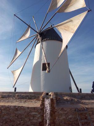 velerosdetierra's profile picture. Los molinos de viento constituyen, aún  hoy en día, las construcciones más características del  paisaje de la comarca del Campo de Cartagena-Mar Menor.