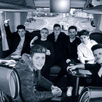 skhelpacc_'s profile picture. turn on our notifications! DMs to 6/8 + Band everyday • Charlie, Reece, James, Barclay, Tom & Chris •