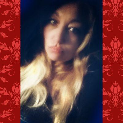 adhd...mother, accountant, manager....crazy like ...i think i'm an alien ...!    i need 2 help people ..because that's what holding me upp...     ♡Limburg♡
