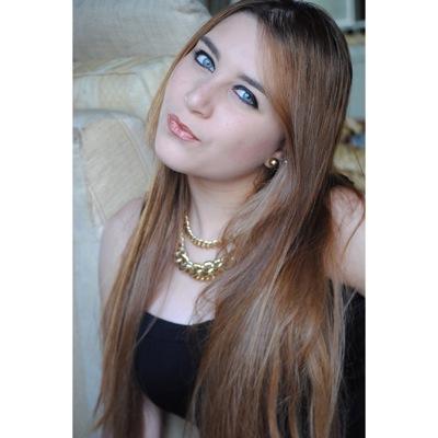 17. Instagram:Angellazrak