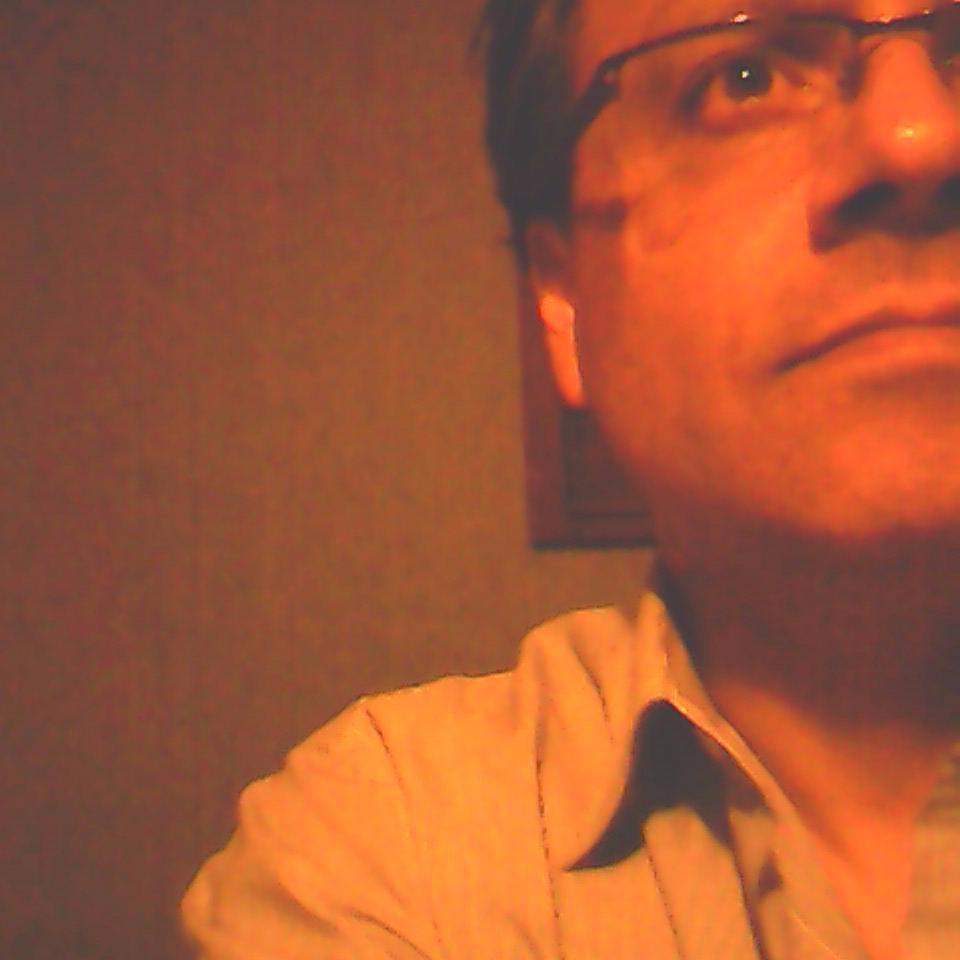 Profesor. Convencido del poder transformador de la educación.