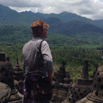 Lecturer | Car Enthusiast | Coffe addict | Partime Traveller | Imaginer | Youtube : Antonio Ilyus | Instagram : @antonionism