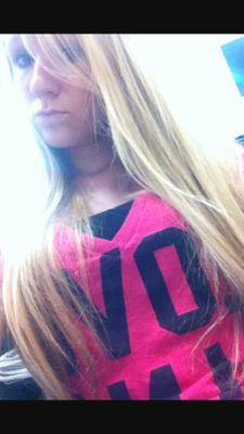 KaylaRose_B19's profile picture. west virgina is miserable.