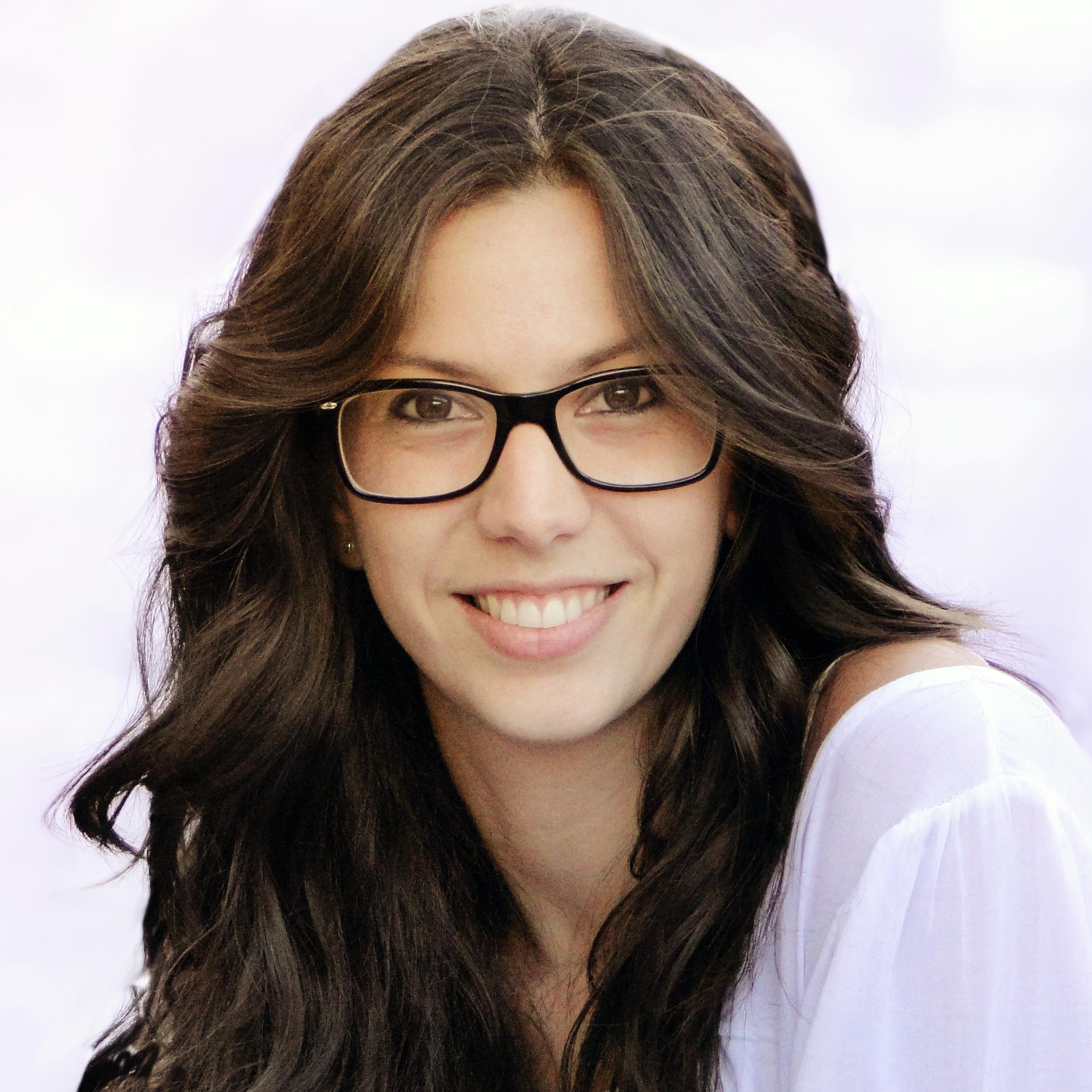 Coordinadora de Entornos eLearning y formadora del #CIED @URJConline #AulaVirtualURJC #URJCx.
Apasionada del e-learning, la formación y los contenidos.