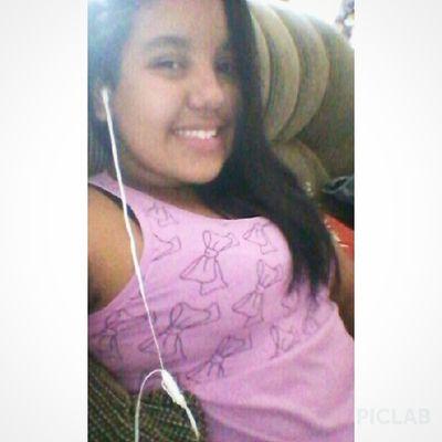 Facebook : Raphaela Silva