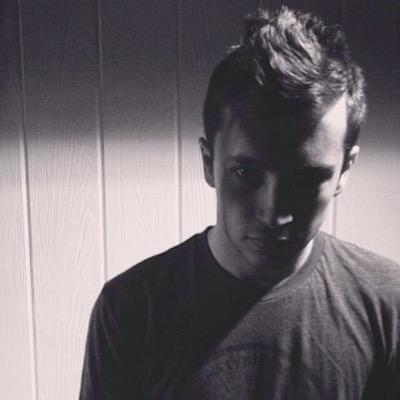 hey free follow from @twentyonepvris_⚡️