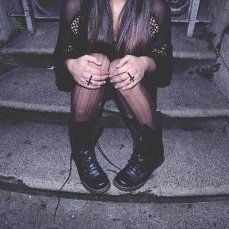 ||not an American Idiot|| Shippando andresca e danca. ☆At the end rock'n roll will save us all☆