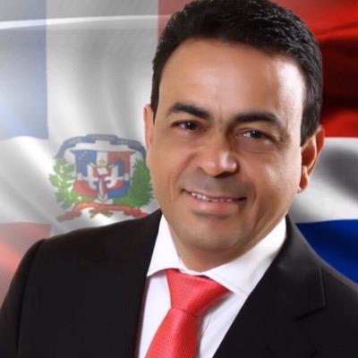Diputado Espaillat @PLDenlinea // Ex-Fiscal de Niñ@s y Adolescentes // Abogado y Político // Miembro del Comité Central del PLD // Amante de la Justicia Social.