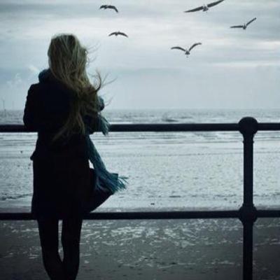 جاده وعمليه من هواياتي احب الشعر والخواطر أجملُ الكتابات .. هِيَ التي تُعجِبُ الجميع ولا يفهمُها إلاّ شخصٌ واحد . &&صوري من تصميمي && fatoo2288استقرام