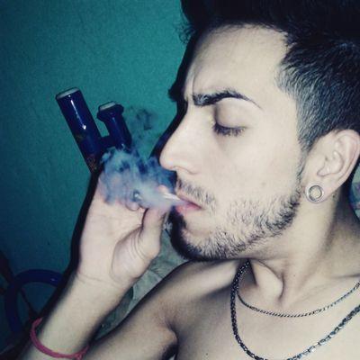 6a6c8f5dd1664ed's profile picture. Mi vida simplemente Trato de disfrutarla. Nose si hago Bien o mal. Solo lo hago.