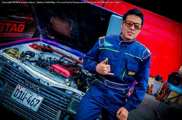 piloto de drifting, amante de las olas, estudiante de medicina