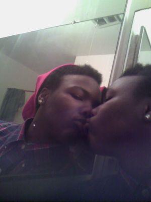 I LIKE GIRLS AND OLDER WOMEN ........BUT IM TAKEN BY KAYLA