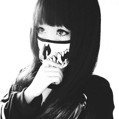 roa'a ali 17 years old , im from jordan , Writer about FANFIC ..