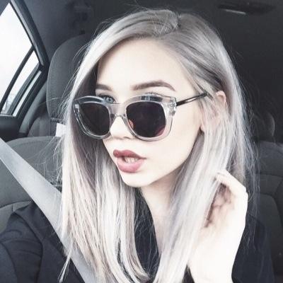 e se è vero che ci sei, batti un colpo amore mio. ho bisogno di dividere tutto questo insieme a te. -andrea-19-etero