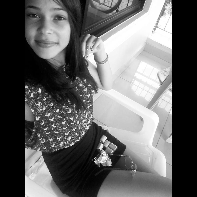 Mi BFF @Estherchadey La Amo.. Nenaa :3 @Briqiitte19 (1.0♥)Muuaah