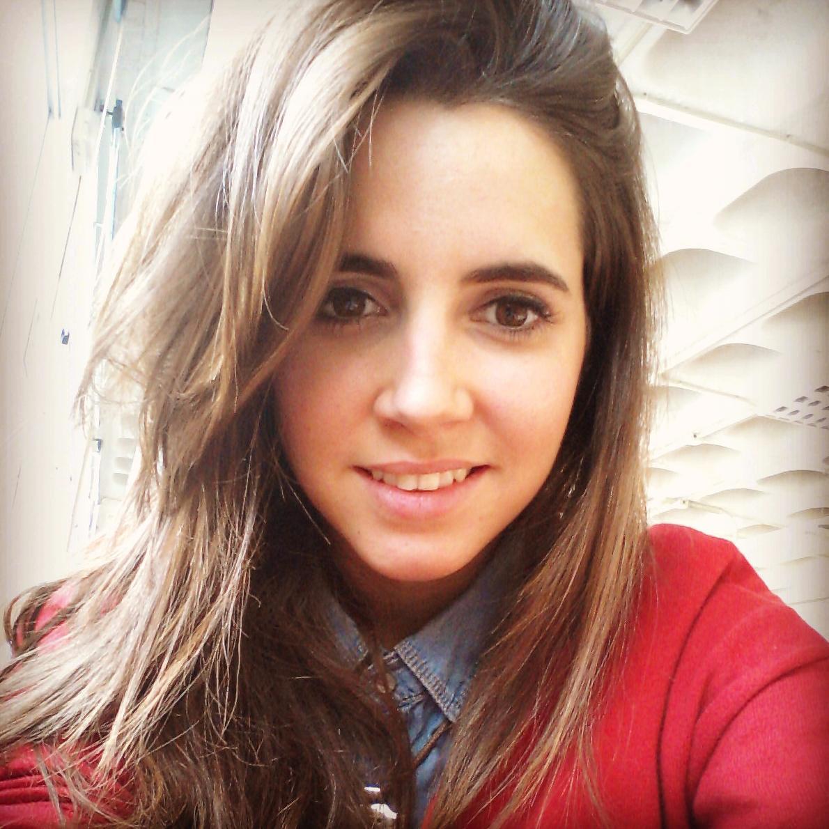 94. Estudiante de Ingeniería Química. Somos la suma de todas nuestras decisiones. Que nada borre tu sonrisa :)