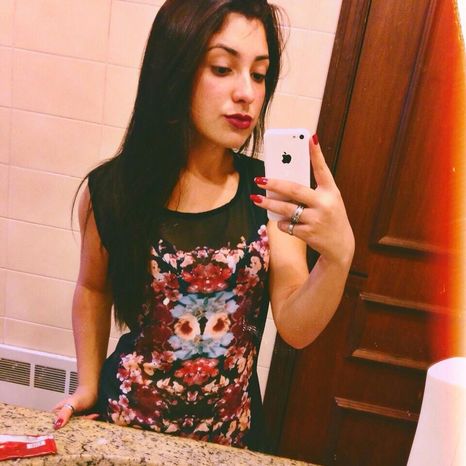 cada um sabe a dor e a delicia de ser oque é.